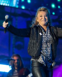 Comment Sheila est devenue une star mondiale avec Spacer ?