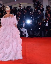 Quiz : quelle star se cache derrière cette tenue ?