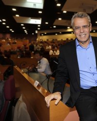 Jean-Michel Cohen révèle combien il gagne grâce à ses livres et sur C8