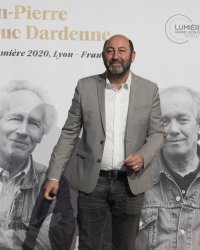Kad Merad sur son premier grand rôle : "Je l'ai eu à 40 ans dans Les Choristes"