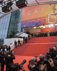 Sans talons, une journaliste américaine a été refusée sur le tapis rouge