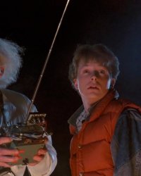 Retour vers le futur : Christopher Lloyd alias Doc, partant pour un 4e épisode !