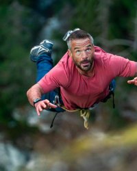 Le Saut du diable : Philippe Bas a-t-il fait appel à une doublure ?