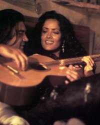 Salma Hayek raconte la scène de sexe dans Desperado : "J'ai eu beaucoup de mal"