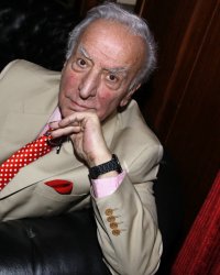 Décès de Robert Castel : 3 comédies burlesques qui ont fait sa popularité