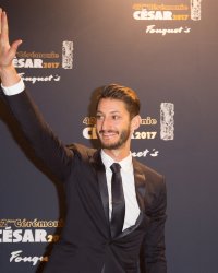Pierre Niney va réaliser son premier film