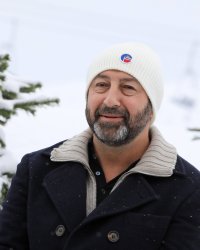 Kad Merad va jouer un gigolo pour son ami Olivier Baroux