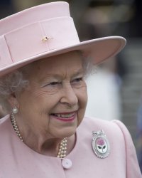 Elizabeth II : fan de The Crown ?