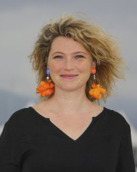L'actrice de Candice Renoir se trouve "moche" à l'écran