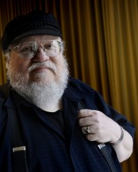 George R. R. Martin profite du confinement pour terminer le nouveau tome de GOT