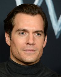 James Bond : Henry Cavill écarté de Casino Royale à cause de son physique ?