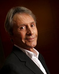Francis Veber : le réalisateur du Dîner de cons revient après 13 ans d'absence