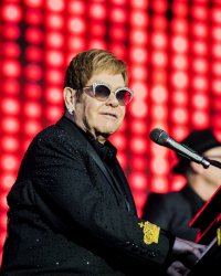 Elton John va avoir le droit à son biopic