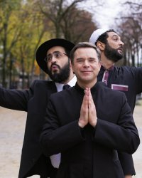 Coexister : "Il fallait être trash", selon Fabrice Éboué