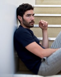 Tahar Rahim fasciné par Jean Gabin depuis son enfance : "Un choc assez fort"