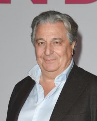 Gérard Depardieu, Christian Clavier et Benoît Poelvoorde réunis à l'écran