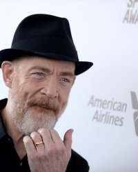 Justice League : J.K. Simmons sera un Commissaire Gordon "badass"
