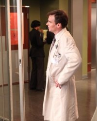 Dr House bientôt de retour ? Hugh Laurie est partant