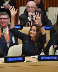 Wonder Woman : l'ambassadrice de l'ONU qui fait polémique