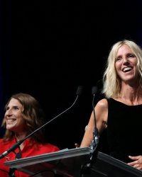 Une jeune fille qui va bien : le premier film de Sandrine Kiberlain se dévoile