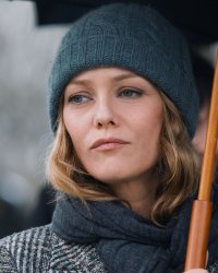 Vanessa Paradis, "très fière" d'avoir pu jouer avec Jean-Pierre Bacri