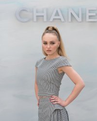 Lily-Rose Depp parle de son rapport aux scènes de nu au cinéma