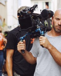 Franck Gastambide : comment Luc Besson lui a laissé faire le Taxi qu'il voulait