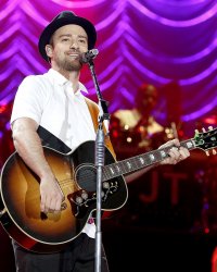 Ces chanteurs qui ont quitté leur groupe pour une carrière solo