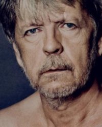 10 artistes qui ont dédié une chanson à leurs enfants