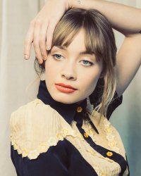 Qui est Alexandra Savior, petite protégée d'Alex Turner ?