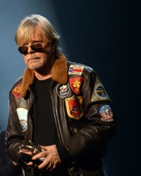 Pour Renaud, "sans la Sacem", les artistes seraient des "gilets jaunes"