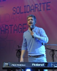 Grégoire revient sur sa reprise décriée d'Oasis