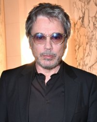 Jean-Michel Jarre : Peaches, Hans Zimmer, Pet Shop Boys sur son nouvel album