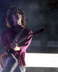CRX, le nouveau groupe du guitariste des Strokes