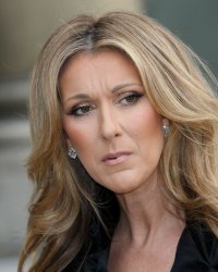 Céline Dion reprend Robert Charlebois sur son nouvel album