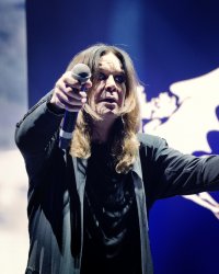 Ozzy Osbourne révèle souffrir de la maladie de Parkinson