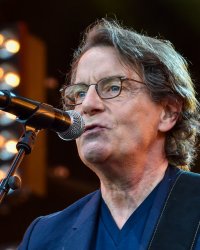 Francis Cabrel et Dick Rivers : un album live inédit 30 ans après leur tournée