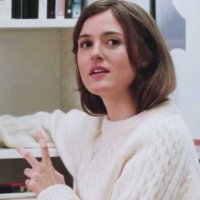 Julie (en 12 chapitres) - Extrait 1 - VO - (2021)