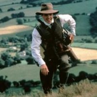 L'Anglais qui gravit une colline et descendit une montagne - bande annonce - VO - (1995)