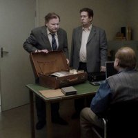 Un pigeon perché sur une branche philosophait sur l'existence - bande annonce - VOST - (2015)
