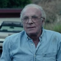 The Good Neighbor - bande annonce - VO - (2016)