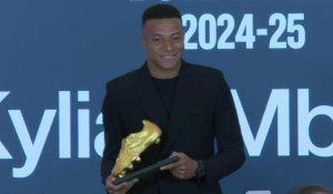 Football: Mbappé reçoit son premier Soulier d'Or européen