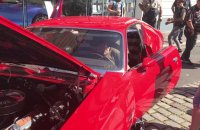 Mike Dundee fait rugir sa Dodge Charger de 72 à Béthune Rétro