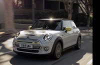 VIDEO : Mini débarque sur le segment citadine électrique