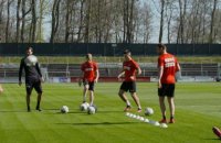 Coronavirus: en Allemagne, les clubs de Bundesliga reprennent l'entraînement