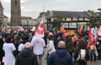 Tous les corps de métiers rassemblés pour manifester