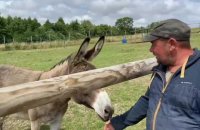 La Ferme de mon enfance de Wailly-Beaucamp est une ferme pédagogique où les enfants touchent et nourrissent les animaux