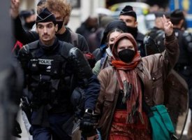 Sciences-po Paris : la police évacue des militants pro-palestiniens qui occupent l’école