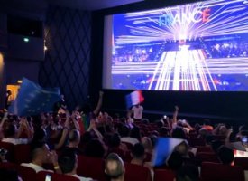 Paris : un cinéma plein à craquer de fans de l'Eurovision