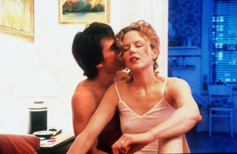Eyes wide shut Eyes wide shut